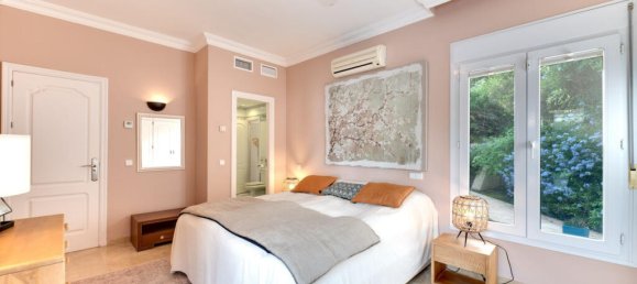 5 bedrooms Villa in Marbella, Spain No. 68046 50