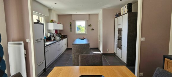 5 Schlafzimmer Haus in Saint-Antoine-du-Rocher, France, Nr. 227094 4