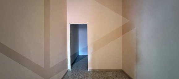 75m² Commercial property in Avezzano, Italy No. 34440 5