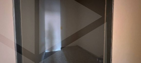 75m² Commercial property in Avezzano, Italy No. 34440 7