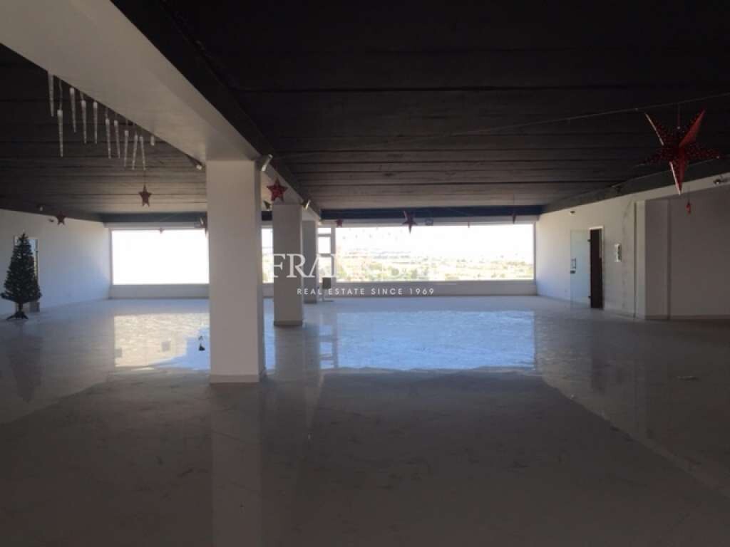 Шопхаус 320м² в Зеббудж, Мальта № 11908