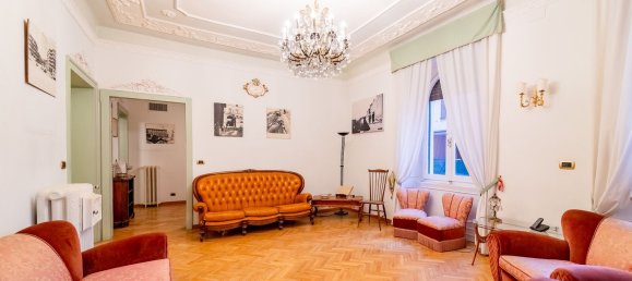 6 rooms Apartment in Ancona, Italy No. 225796 2