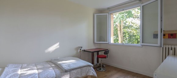 2 bedrooms Apartment in Clamart, France No. 150312 8