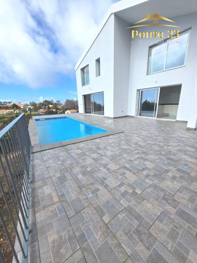 Villa de 3 dormitorios en Calheta, Portugal No. 115169