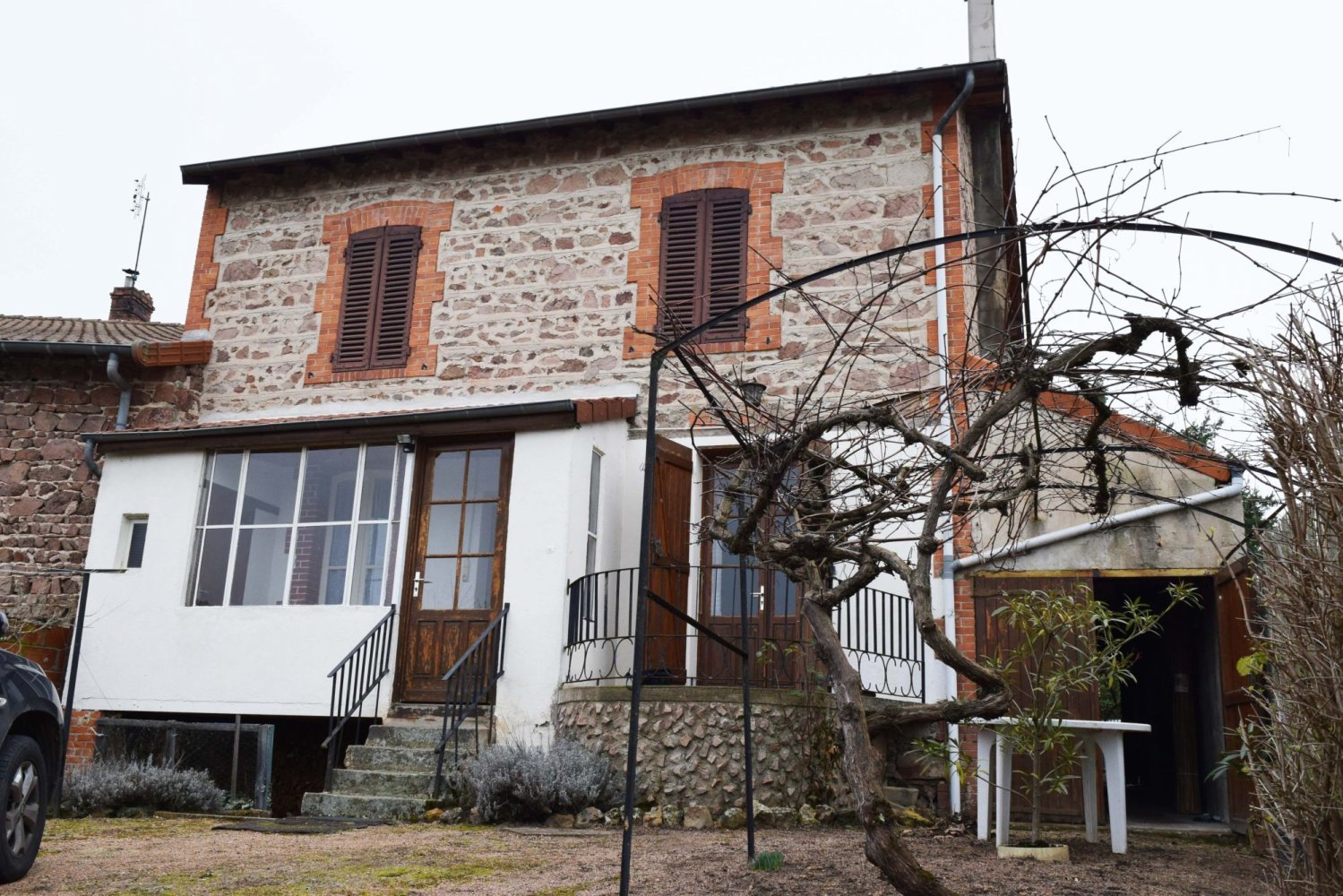 5 bedrooms House in La Pacaudiere, France No. 206956