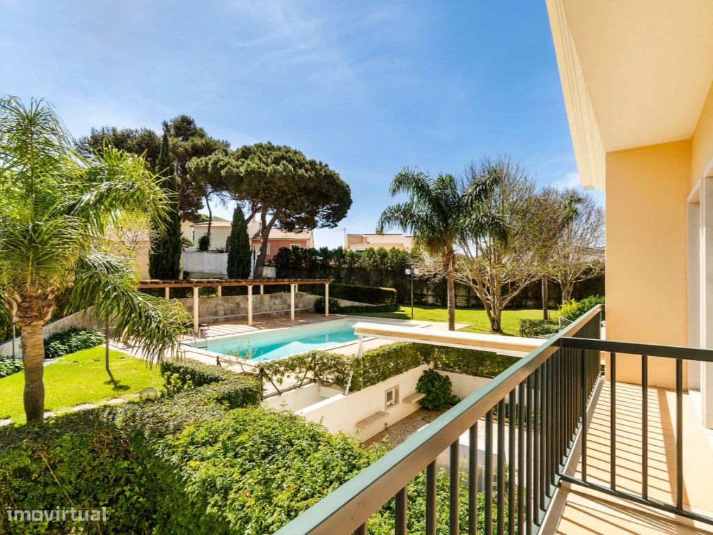 4 bedrooms House in Cascais, Portugal No. 93366