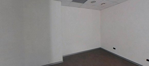 Bureau à Udine, Italy 339m² No. 317476 14