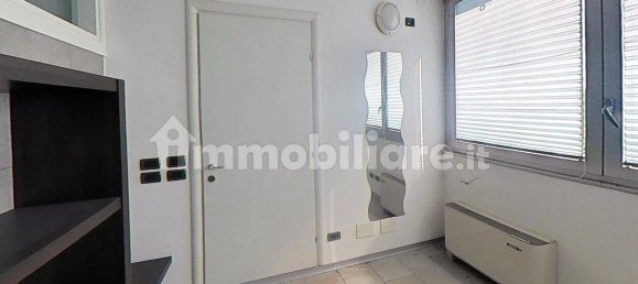 Bureau à Udine, Italy 339m² No. 317476 5