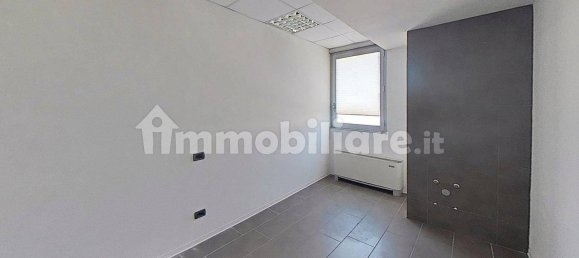 Bureau à Udine, Italy 339m² No. 317476 8