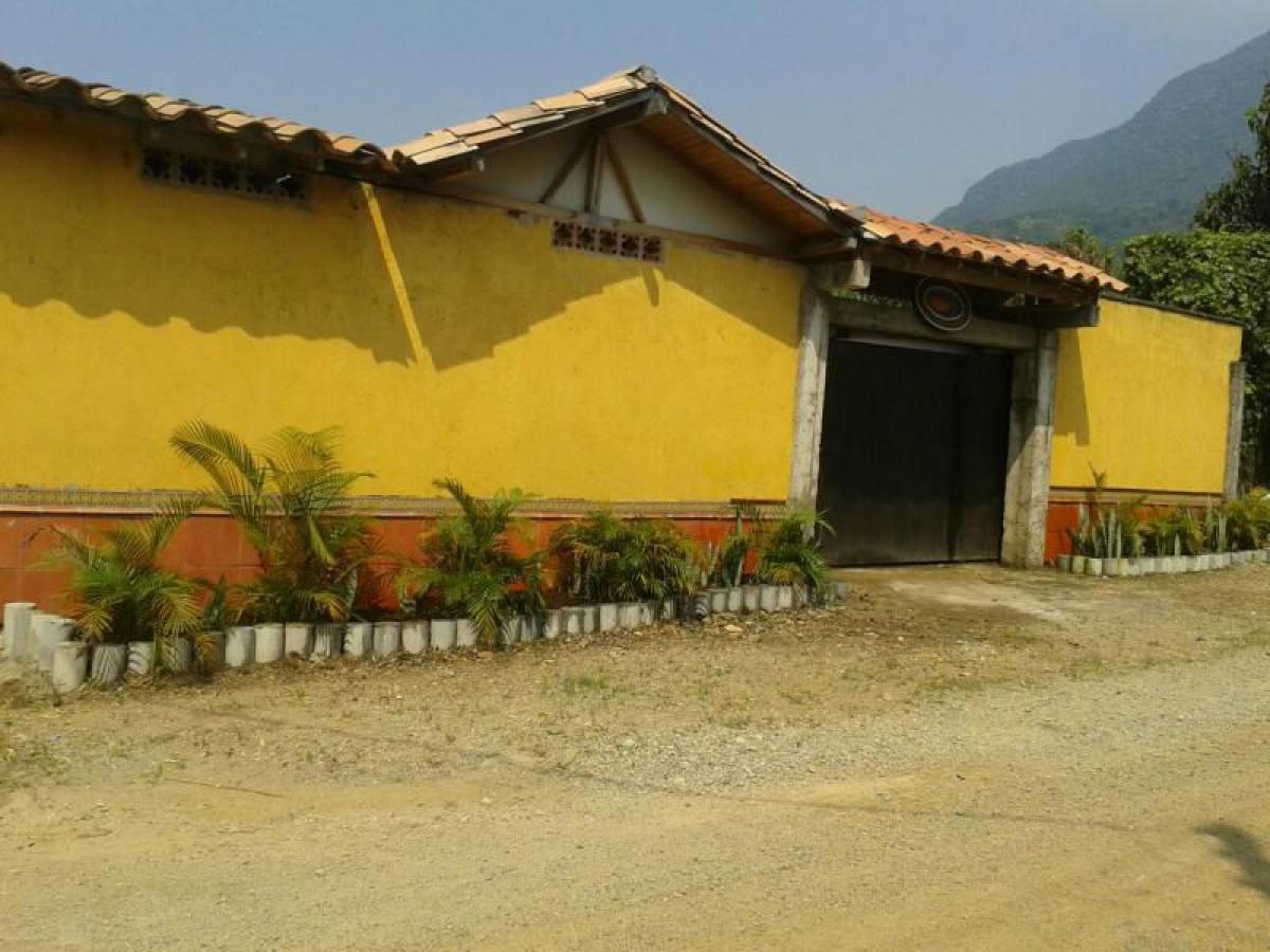 3 bedrooms House in Antioquia, Colombia No. 9125