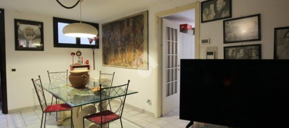3 Schlafzimmer Villa in Rho, Italy, Nr. 378854 20