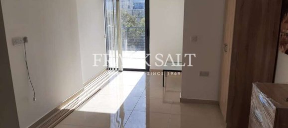 2 bedrooms Penthouse in Victoria, Malta No. 5817 4