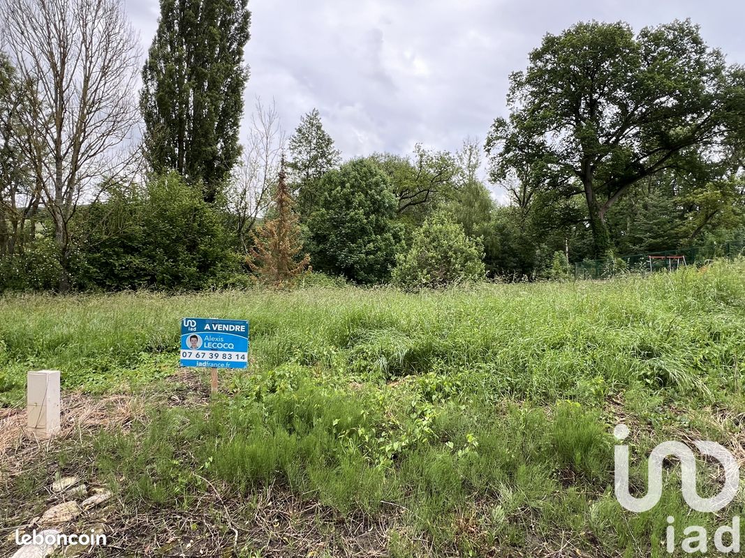 734m² Land in Pourcy, France No. 226436