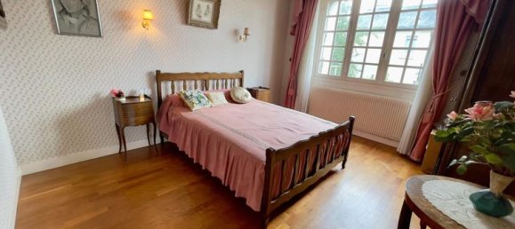 4 bedrooms House in Mayenne, France No. 300717 10