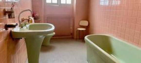 4 bedrooms House in Mayenne, France No. 300717 12