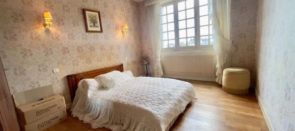 4 bedrooms House in Mayenne, France No. 300717 11