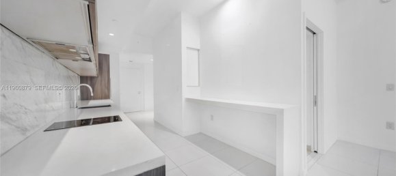 65.22m² Commercial property for sale in Miami, Miami-Dade, Florida, USA № 615531 6
