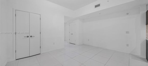 65.22m² Commercial property for sale in Miami, Miami-Dade, Florida, USA № 615531 13