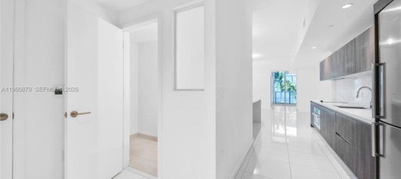 65.22m² Commercial property for sale in Miami, Miami-Dade, Florida, USA № 615531 22
