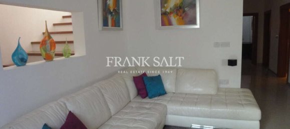 3 غرف نوم طابقين في Qala, Malta رقم 5532 5