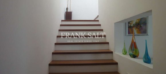 3 غرف نوم طابقين في Qala, Malta رقم 5532 4