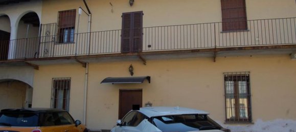 Duplex de 3 divisões em Castellanza, Italy N.º 184863 3