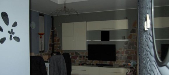 Duplex de 3 divisões em Castellanza, Italy N.º 184863 8