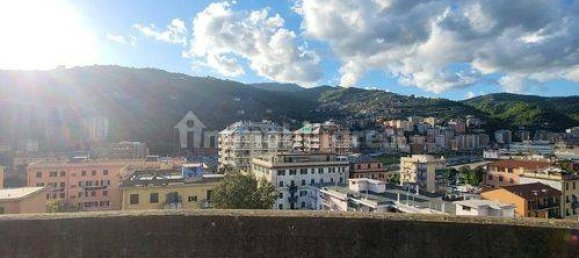 5غرفة مستودع في Genoa, Italy رقم 35793 5