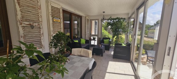 Casa de 3 dormitorios en Montreuil, France No. 61526 12