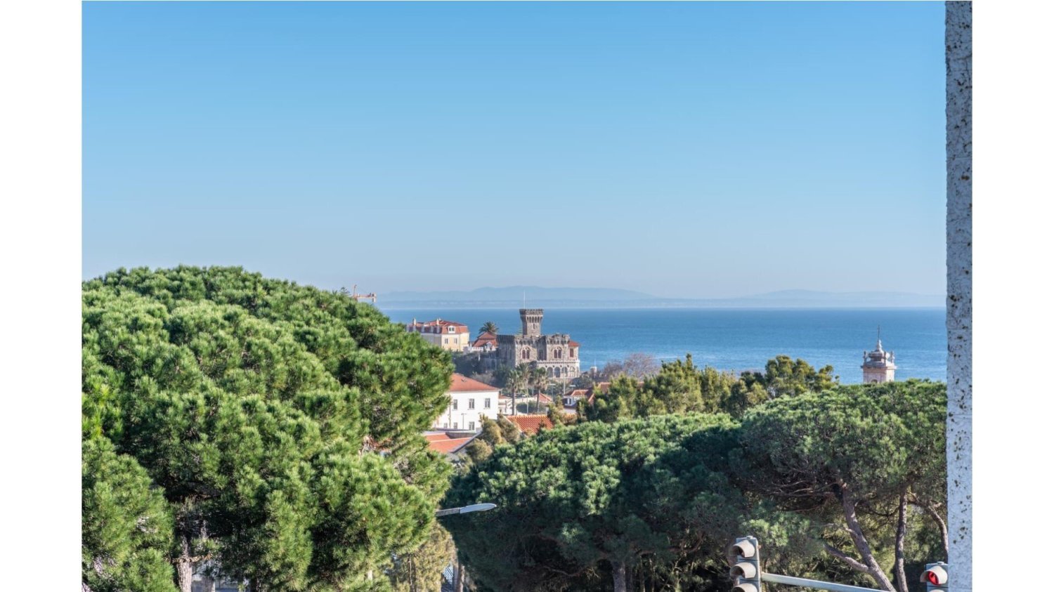 3 bedrooms Building in Cascais, Portugal No. 96600