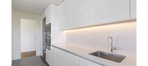 3 bedrooms Building in Cascais, Portugal No. 96600 2