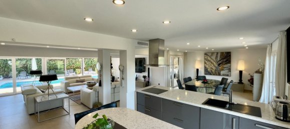 8 Schlafzimmer Villa in Marbella, Spain, Nr. 117819 5