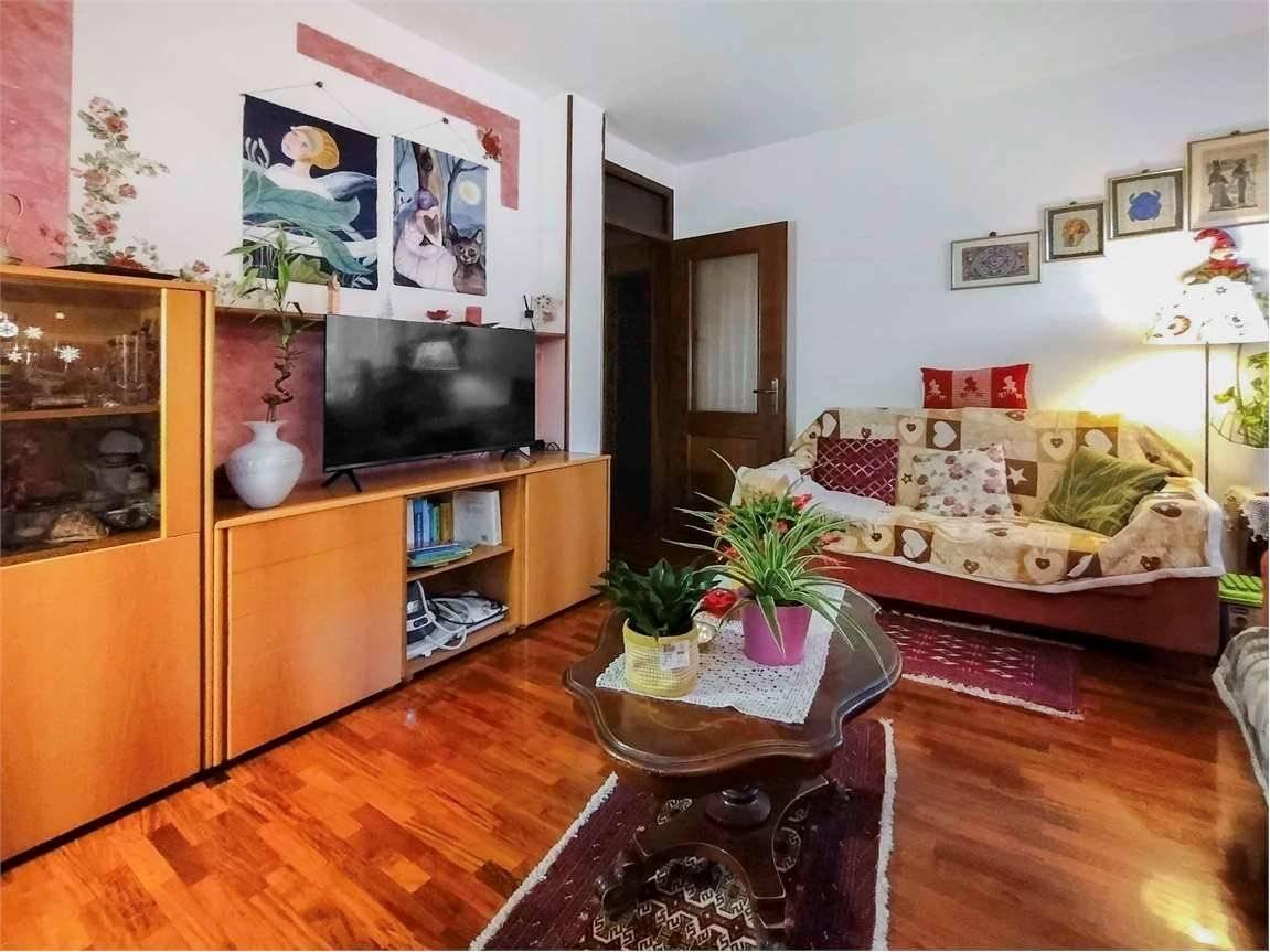 5 rooms Apartment in Valdagno, Italy No. 33742