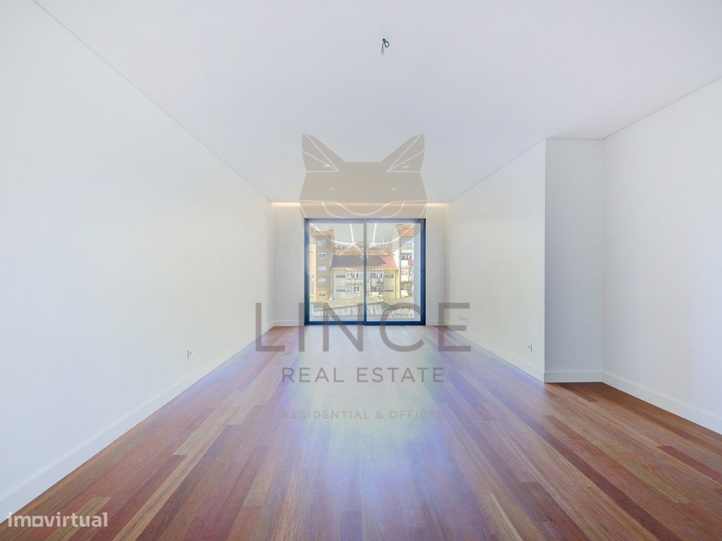 3 bedrooms Apartment in Matosinhos, Portugal No. 161701