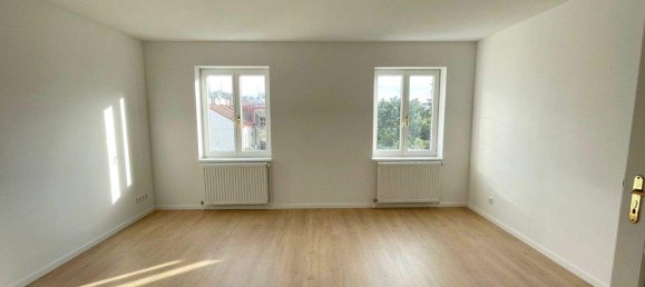 2 rooms Apartment in Wahring, Austria No. 125382 4