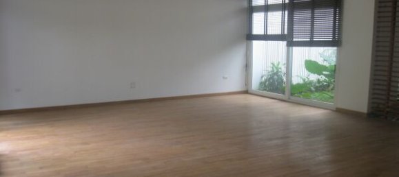 4 Schlafzimmer Haus in Tay Ho, Vietnam, Nr. 2700 5