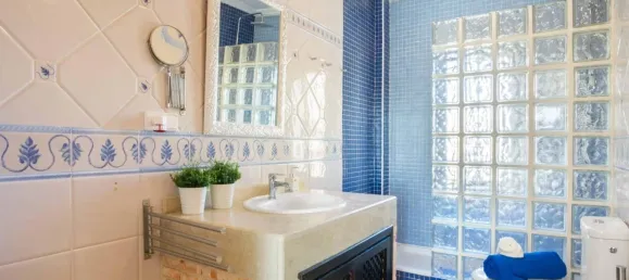 Casa de 5 dormitorios en Alicante, Spain No. 92287 14