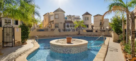 Casa de 5 dormitorios en Alicante, Spain No. 92287 25