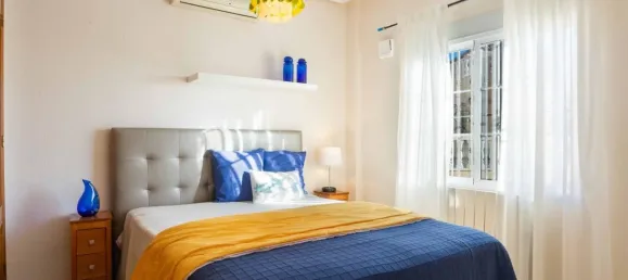 Casa de 5 dormitorios en Alicante, Spain No. 92287 10