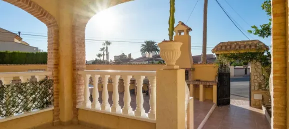 Casa de 5 dormitorios en Alicante, Spain No. 92287 30