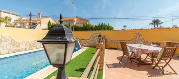 Casa de 5 dormitorios en Alicante, Spain No. 92287 49