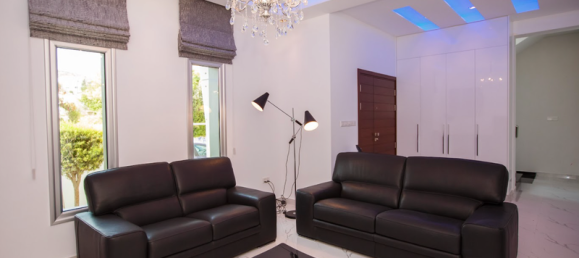 4 Schlafzimmer Villa in Agios Tychonas, Cyprus, Nr. 7702 8