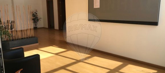 Gewerbliche Immobilie in Casal de Cambra, Portugal 57m², Nr. 90235 16