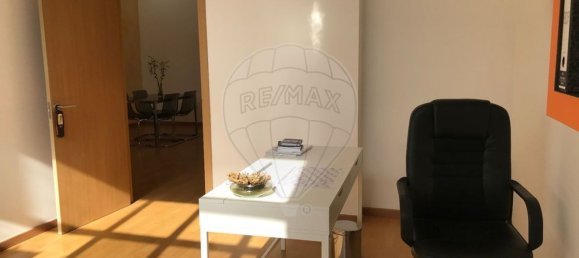 Gewerbliche Immobilie in Casal de Cambra, Portugal 57m², Nr. 90235 9