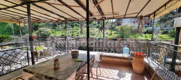 2 chambres Maison à Torrita Tiberina, Italy No. 25762 7