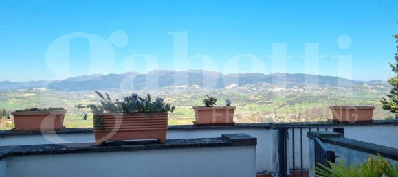 2 chambres Maison à Torrita Tiberina, Italy No. 25762 3