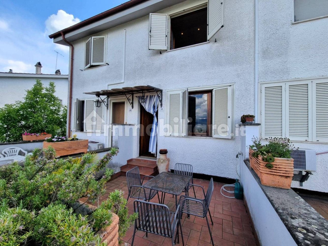 2 chambres Maison à Torrita Tiberina, Italy No. 25762