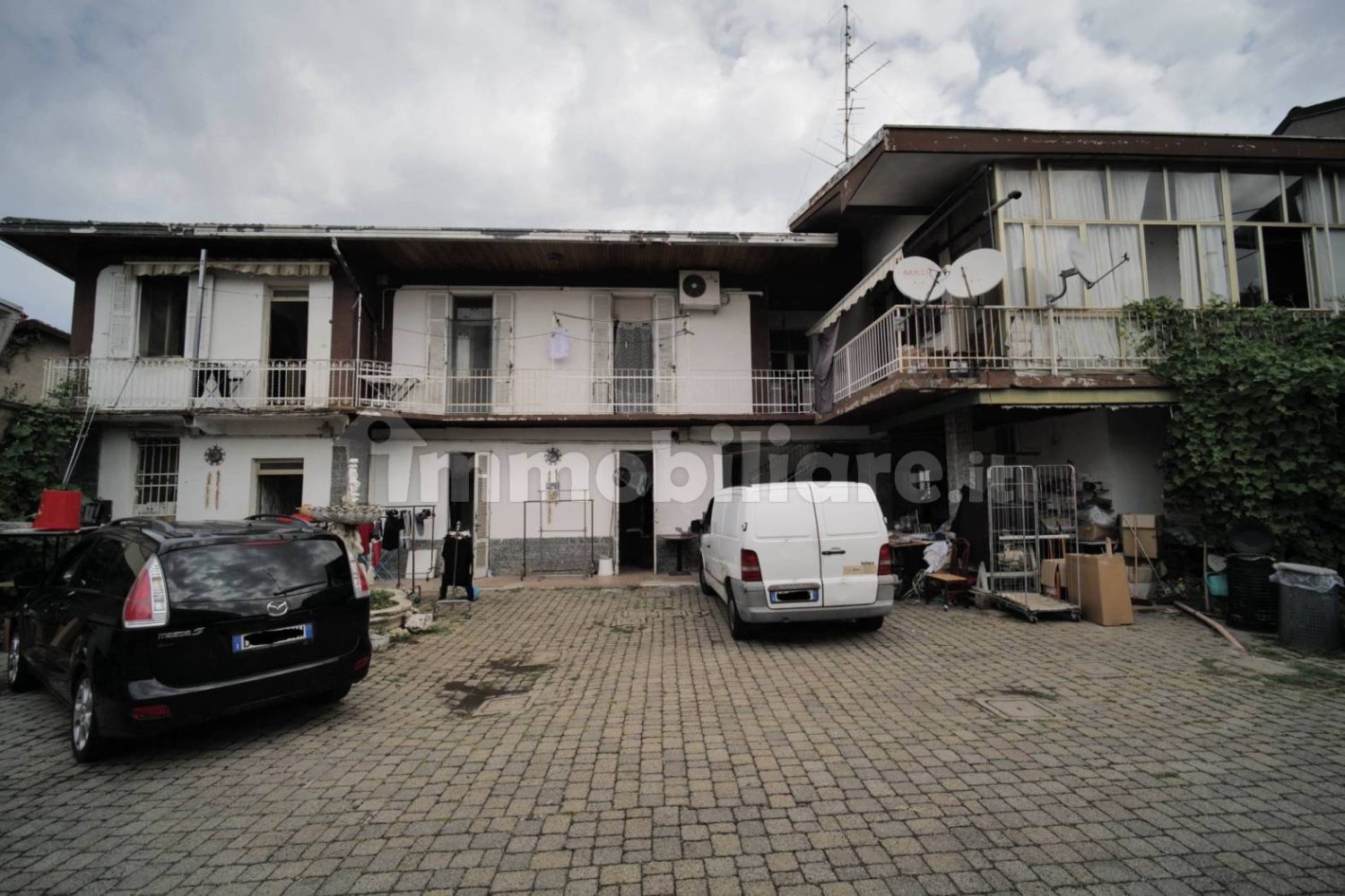 2 chambres Maison à Vanzaghello, Italy No. 89857
