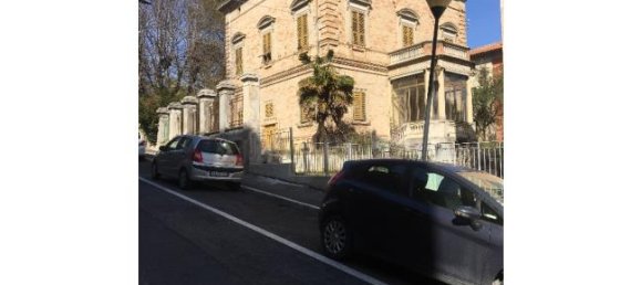 5 rooms Villa in Macerata, Italy No. 253726 6