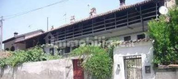 5 rooms House in Azeglio, Italy No. 319065 3